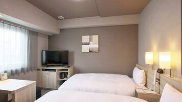 Desk, laptop workspace, iron/ironing board, free WiFi