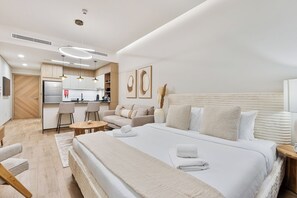1 bedroom, in-room safe, iron/ironing board, WiFi - Modern Studio with Pool, Gym and BBQ area (Dubai)