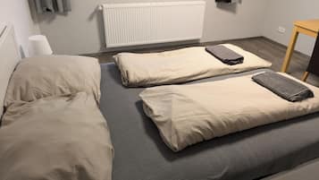 2 bedrooms, desk, free WiFi, bed sheets