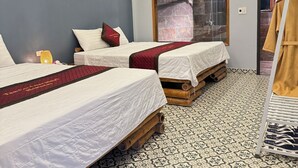Ảnh chưa phân loại, 3 trong số 37 ảnh, nút