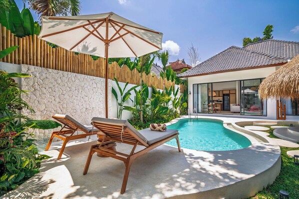 Outdoor pool - Malta Villa by Betterplace (Ubud)