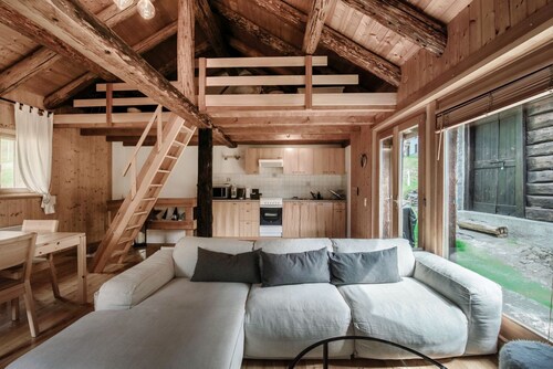 Chalet romantique dans les montagnes de la Léventine (Romantic Chalet)