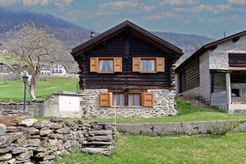 Romantic Chalet in the Leventina Mountains (Romantic Chalet)