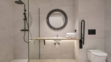 Family Room | Bathroom