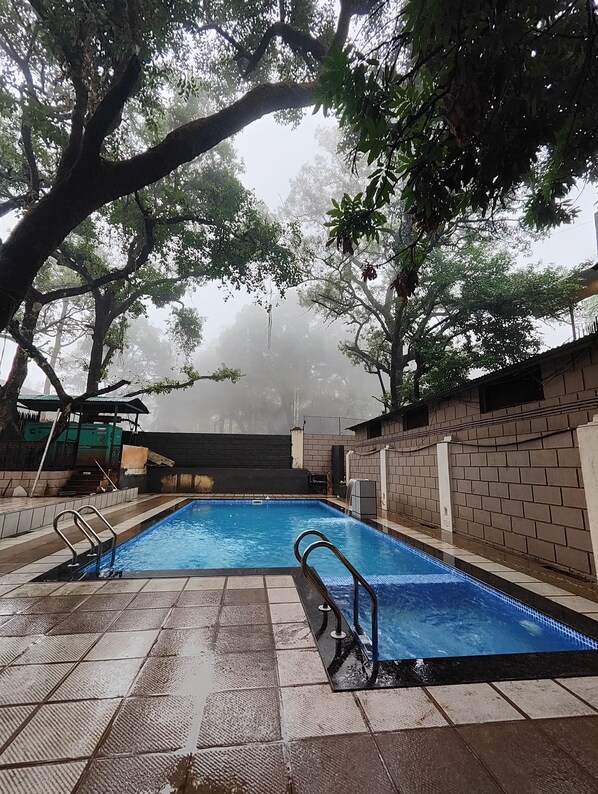 Piscina externa