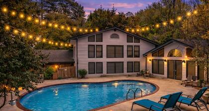 7 bedroom Buckhead Oasis