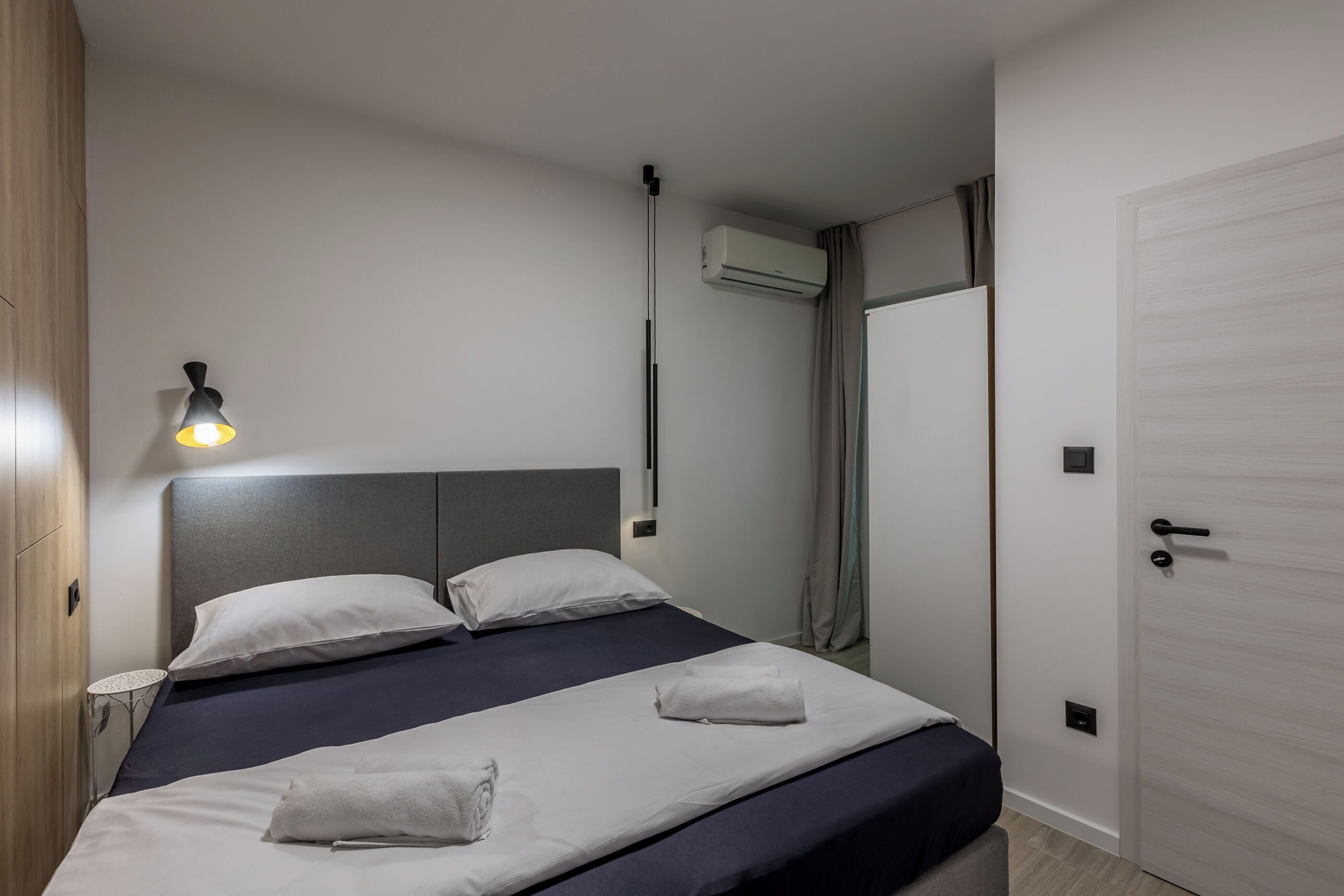 1 غرفة نوم ومكواة/لوح كي وواي فاي مجانًا