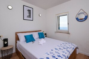 3 quartos, ferros/tábuas de passar roupa, Wi-Fi, roupa de cama