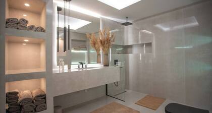 Luxuriously equipped holiday home