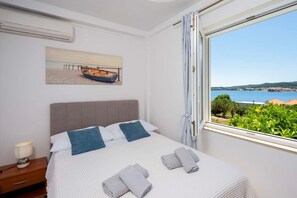 4 多间卧室、熨斗/熨衣板、WiFi、床单