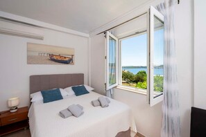 4 soverom, strykejern/-brett, wi-fi og sengetøy