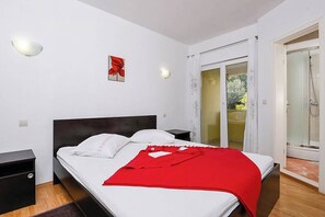 2 Schlafzimmer, Bügeleisen/Bügelbrett, WLAN, Bettwäsche