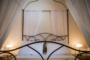 4 slaapkamers, een strijkplank/strijkijzer, wifi, beddengoed