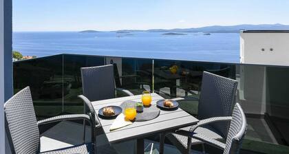 Beautiful Holiday Villa with Sea View