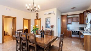 Unclassified image, 5 of 49, button - Beautiful Holiday Villa Natura with swimming pool and magnificent sea view! (Orebic)