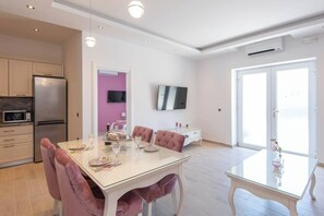 Dining - Luxury 2-Bedroom Holiday Apartment Domenica (Orebic)