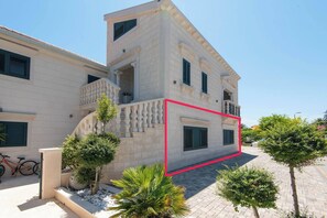 Exterior - Luxury 2-Bedroom Holiday Apartment Domenica (Orebic)