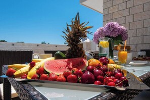 Outdoor dining - Luxury Holiday Villa Domenica with swimming pool! (Orebic)