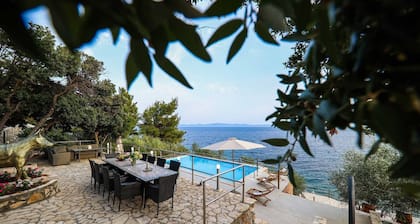 Exclusive Beachfront Property with swimming pool!
