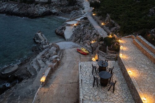 Dingač Village Luxury Resort