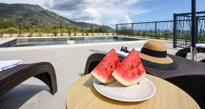 Great Holiday Villa Perla with pool and magnificent sea-view!