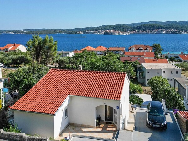 Exterior - Beautiful 3-Bedroom Apartment with amazing view of Adriatic Sea and korčula Island (Kuciste)
