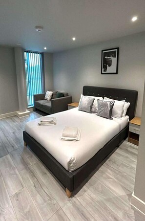 1 chambre, fer et planche à repasser, Wi-Fi, draps fournis