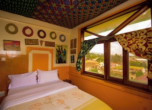 Comfort Double Room, Garden View | Desk, laptop workspace, free WiFi - Peace of Mind Resthouse (Mbeya)