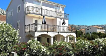 Beautiful Studio Apartment for a great vacation near the sea.