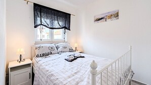 Room - Bright and Welcoming Apartment for an Unforgettable Seaside Vacation (Orebic)