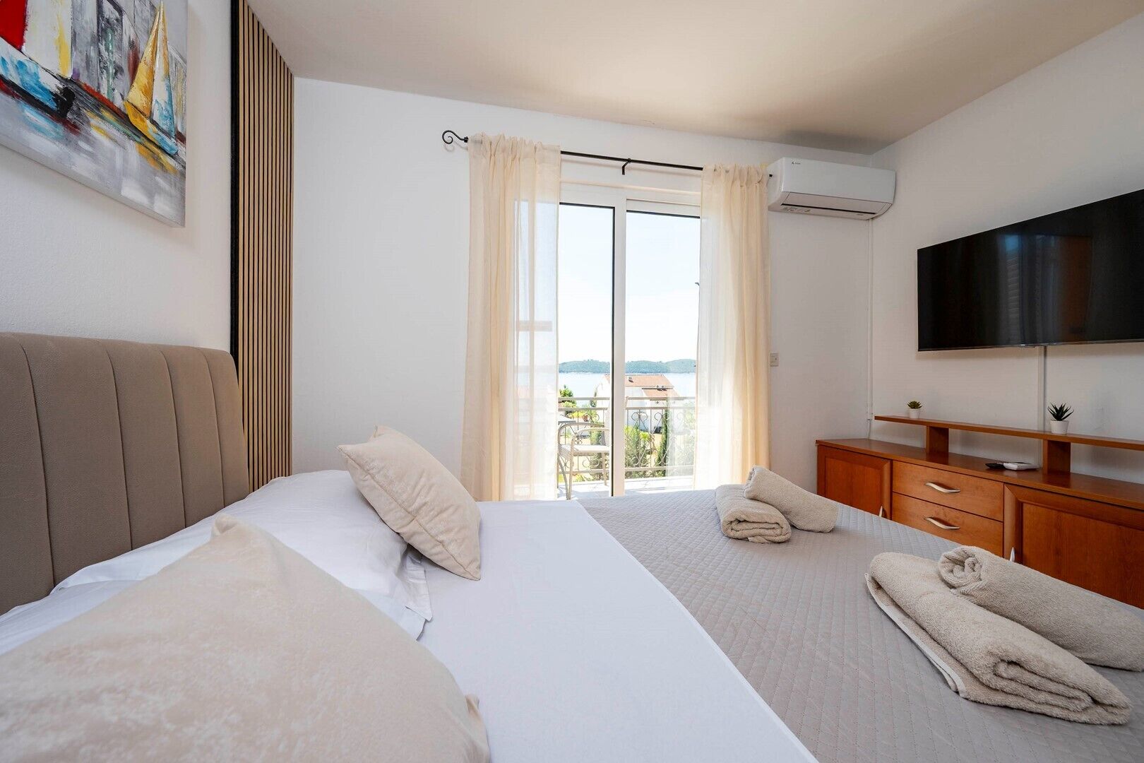1 bedroom, WiFi, bed sheets