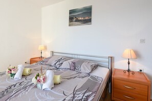 1 bedroom, WiFi, bed sheets