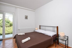 1 bedroom, WiFi, bed sheets