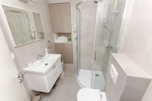 Apartment (A1) | Bathroom | Shower