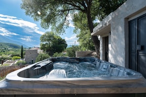 Outdoor spa tub - Apartment Feel the Nature (Omis)