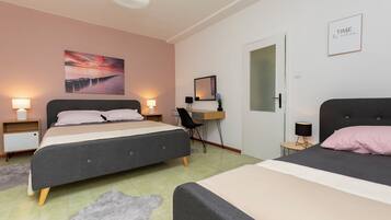 Apartment (A1) | 2 bedrooms, iron/ironing board, free WiFi