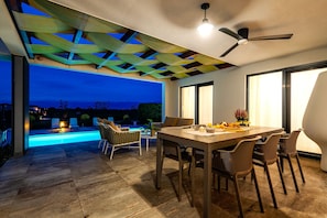 Villa | Pool