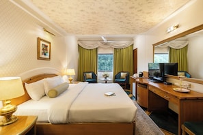 Luksus-studiosuite | Skrivebord, skrivebord for bærbar PC og wi-fi (inkludert)