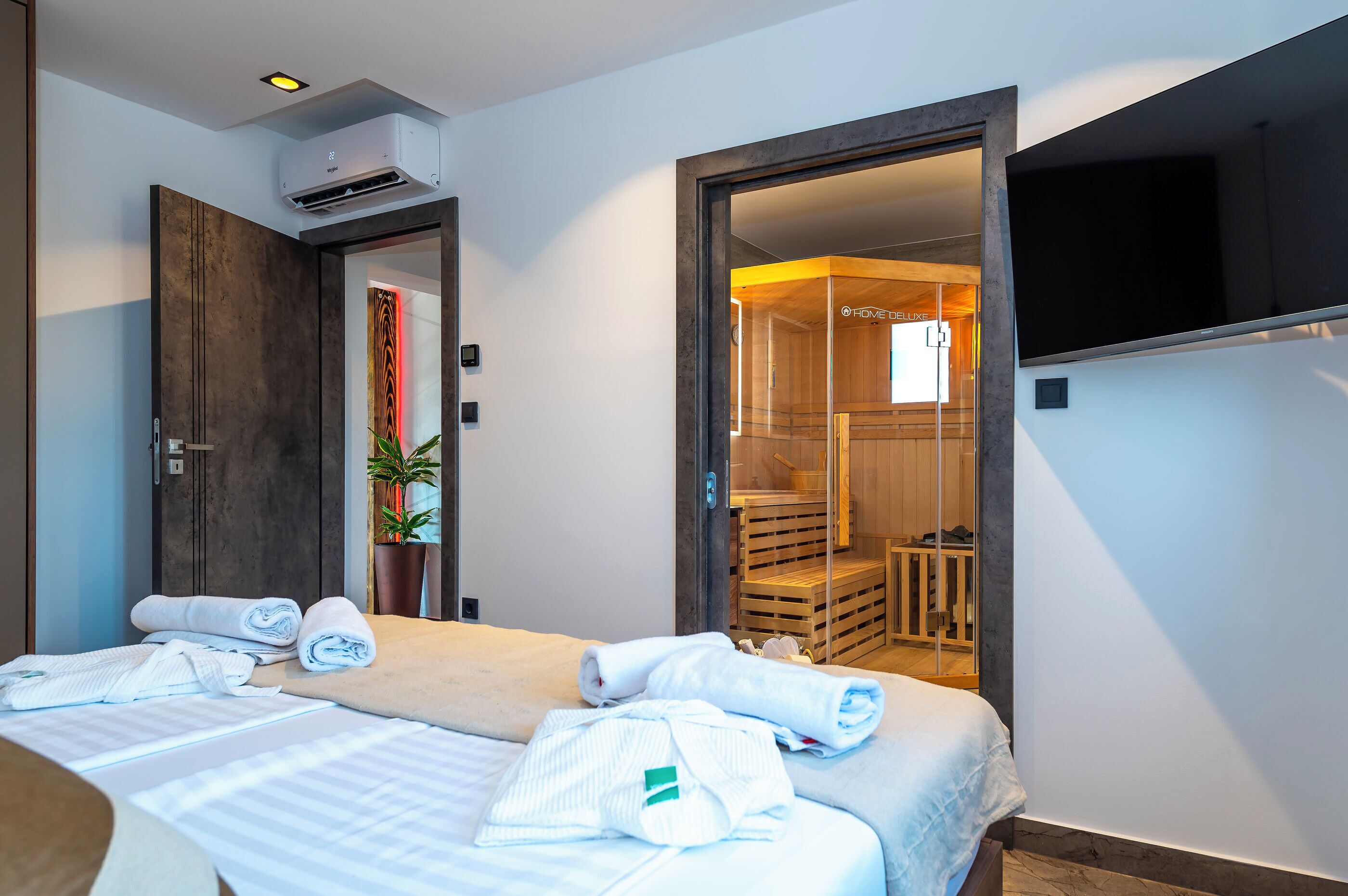 Villa | 4 bedrooms, in-room safe, iron/ironing board, free WiFi