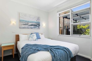 1 chambre, fer et planche à repasser, Wi-Fi, literie fournie