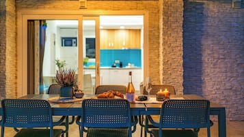 Villa | Dining