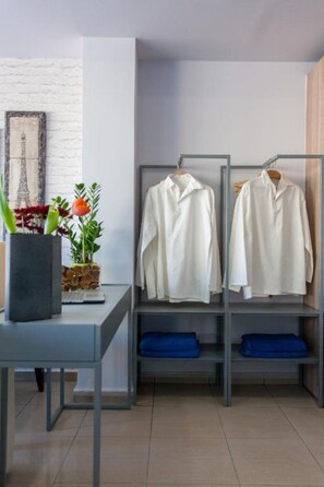 Interior - Stefan's City Hub with sea view and balcony Modern apartment in the city center (Chania)