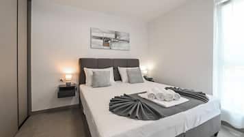 1 chambre, coffres-forts dans les chambres, fer et planche à repasser