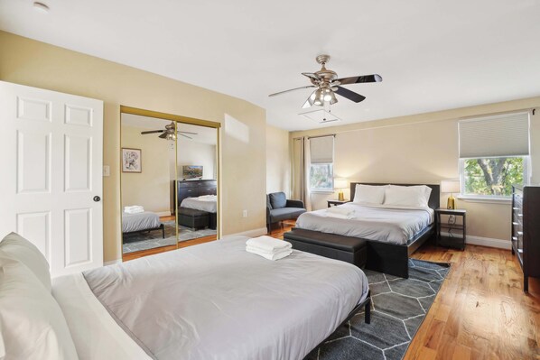 4 Schlafzimmer, Bügeleisen/Bügelbrett, WLAN, Bettwäsche