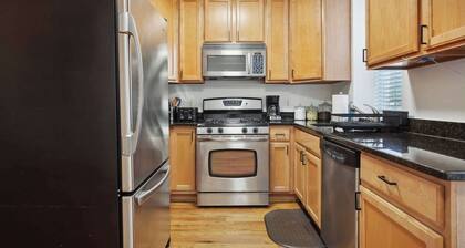 Renovated DC Home- Upper Unit Only