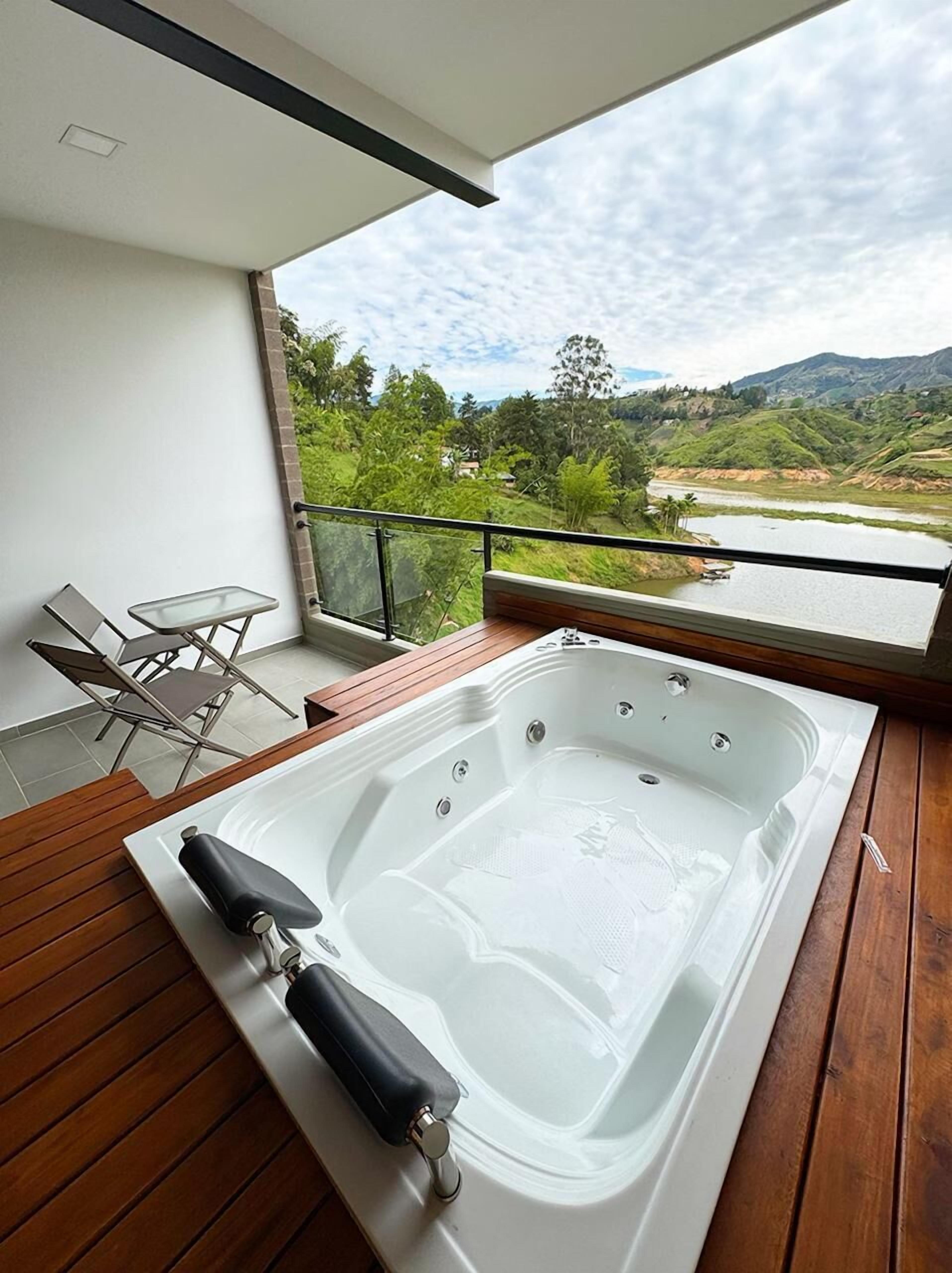 Private spa tub