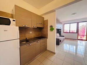 Fridge, microwave - Le Lecce a Capoliveri con piscina (Capoliveri)