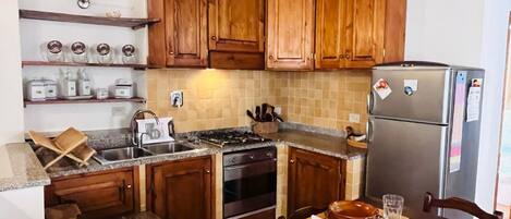 Fridge, oven