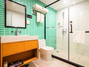Shower, free toiletries, hair dryer, slippers - Yimimi Apartment-Guangzhou Shisanhang Yide Road Subway Station Branch (Guangzhou)