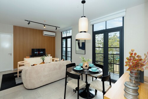 Casa Korsi - The Grotto Apartment / @Santa Ana Downtown